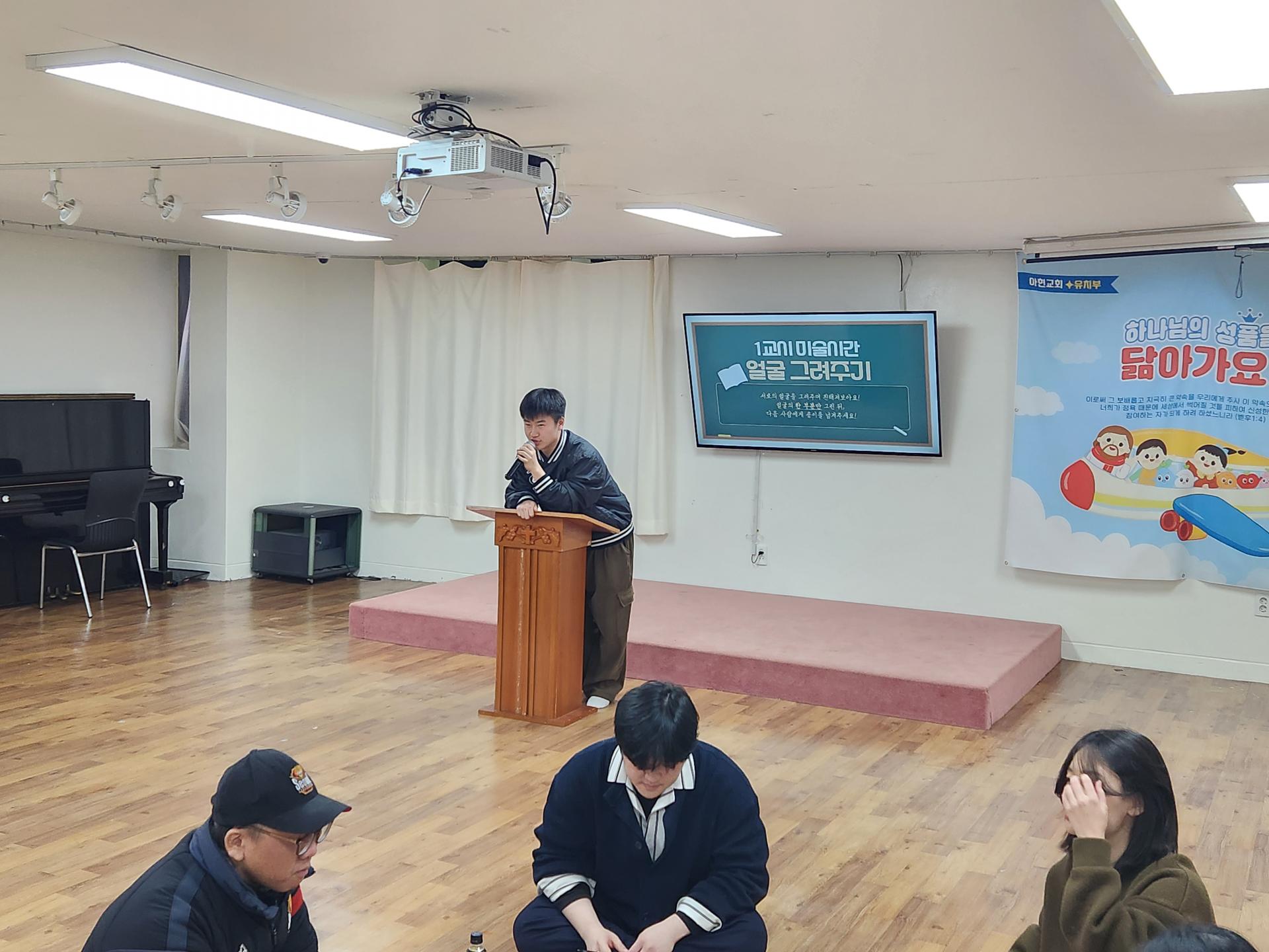 ff537cae6c4c4.jpg