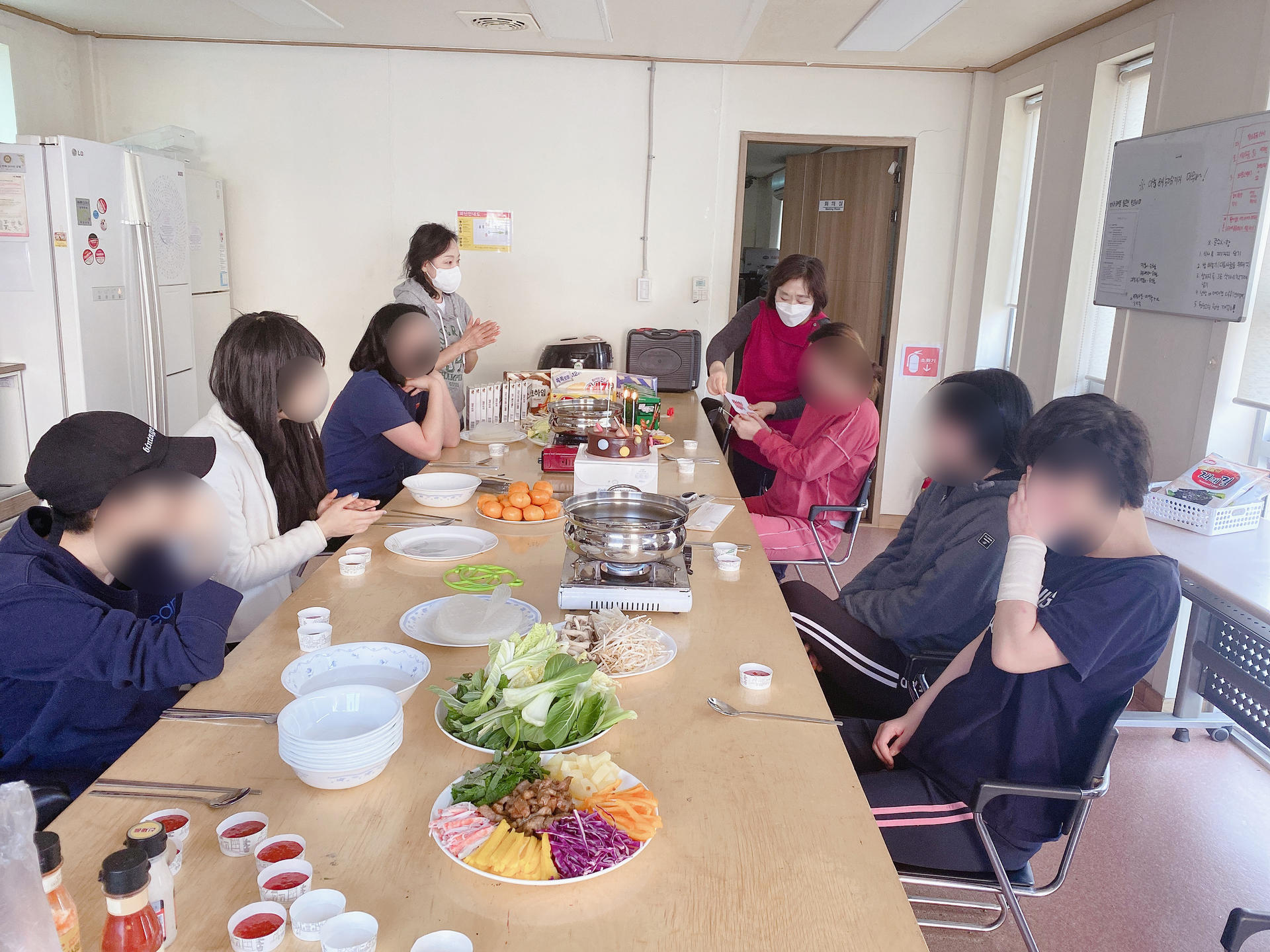 a710f0b54b741.jpg