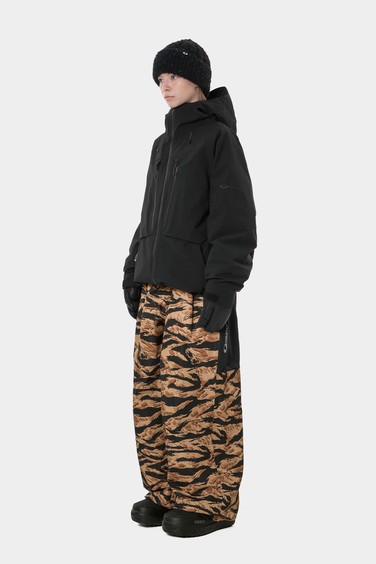 APEX DOWN JACKET BLACK 2627