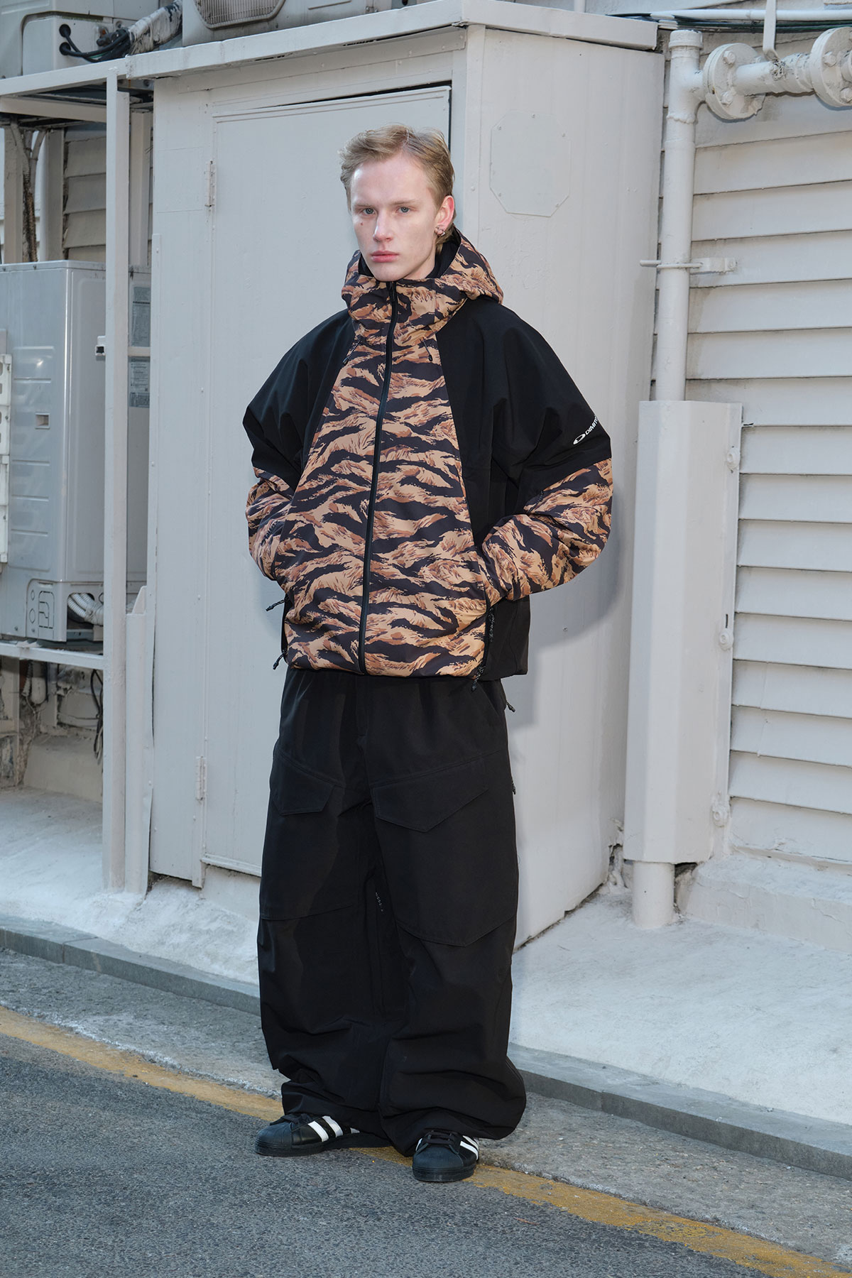 AIR VENT BANDED PANTS (WIDE FIT LV.1) BLACK 2627