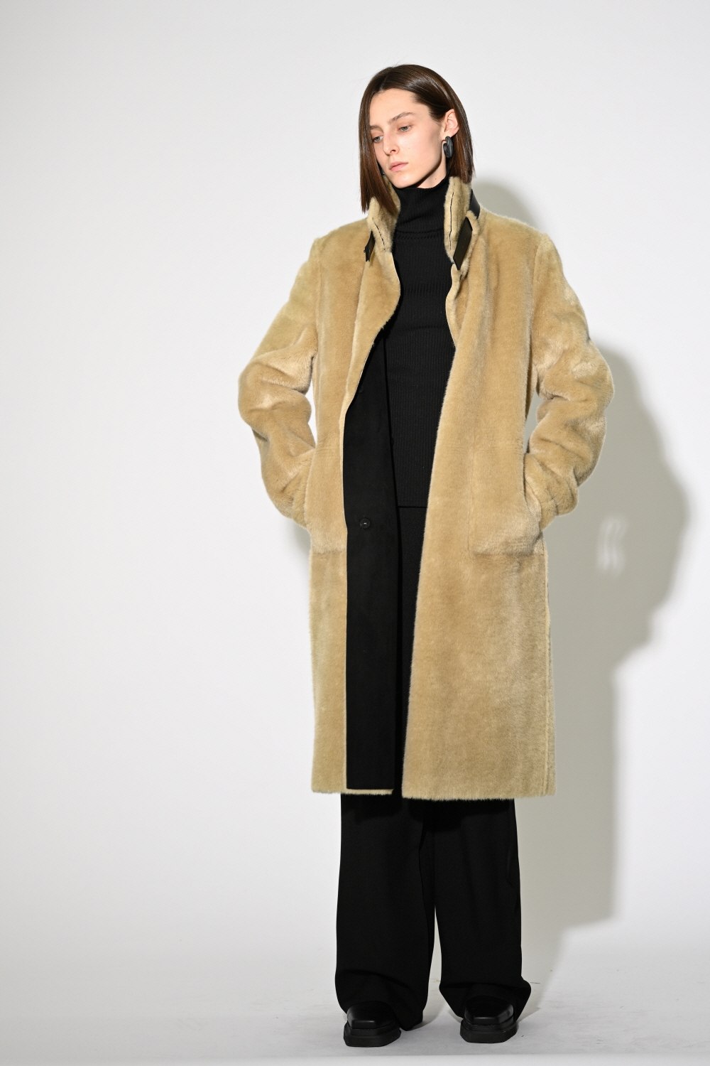 Reversible Mustang Long Coat_Brown Black | W Concept