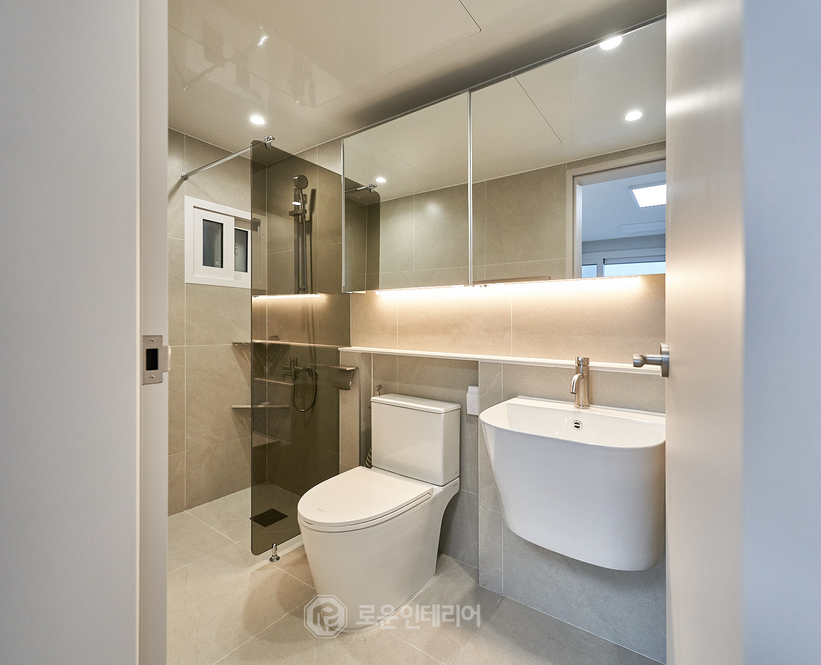 220d2190515aa.jpg