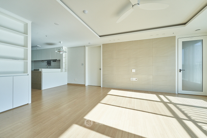 452cb8c28677c.jpg