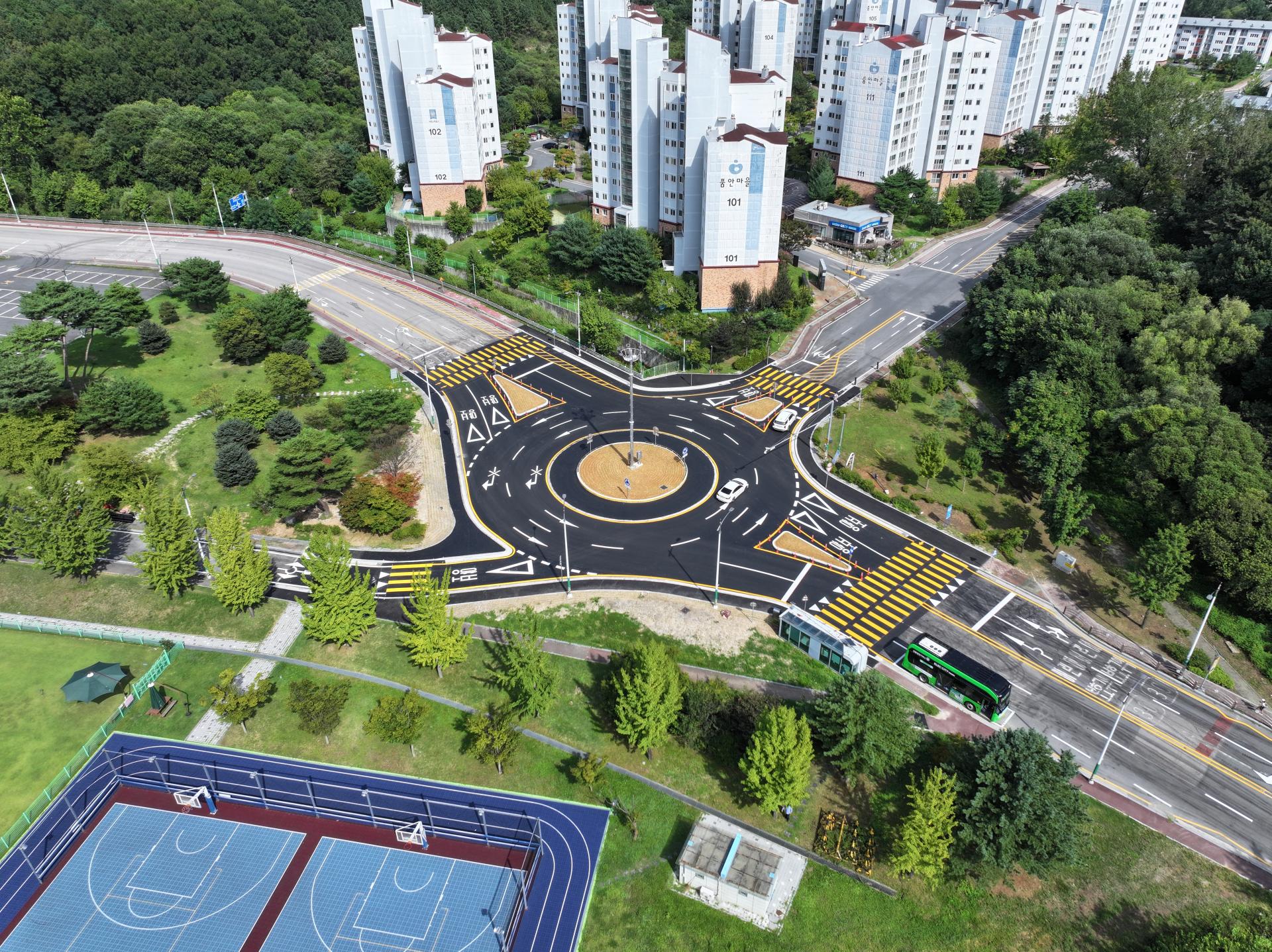 8253bf2155c00.jpg