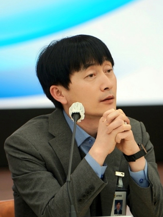 d8c2943afc2a4.jpg