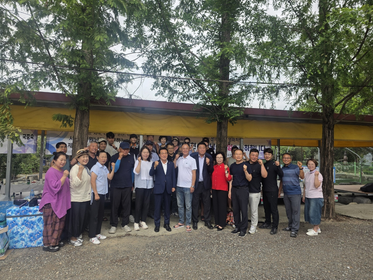 d8f3893d243ac.jpg