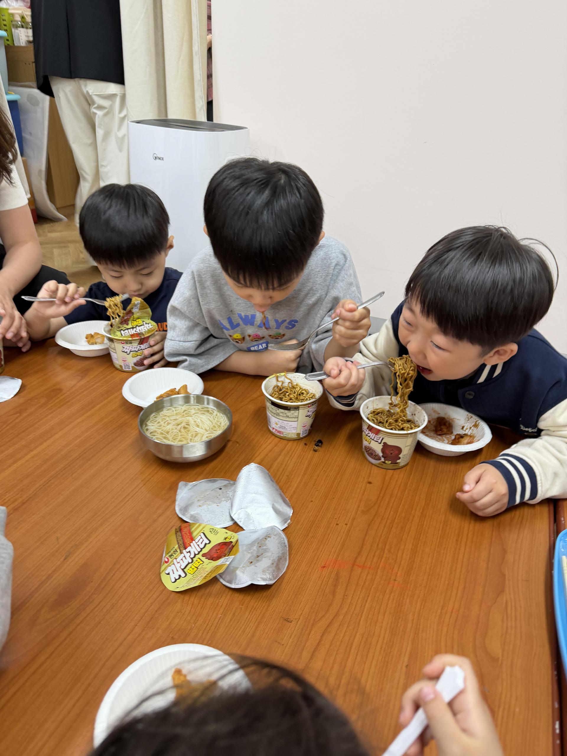 55309a926dd76.jpg