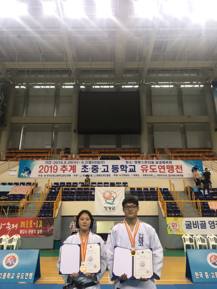 b01b46a917d84.jpg