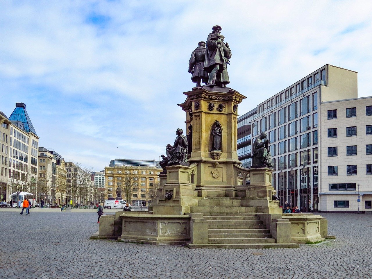 괴테 광장(Goethe platz)