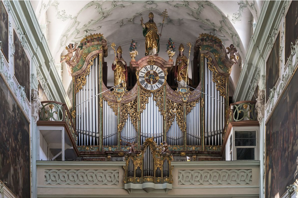 성 페터 교회 (St. Petersstiftskirche)