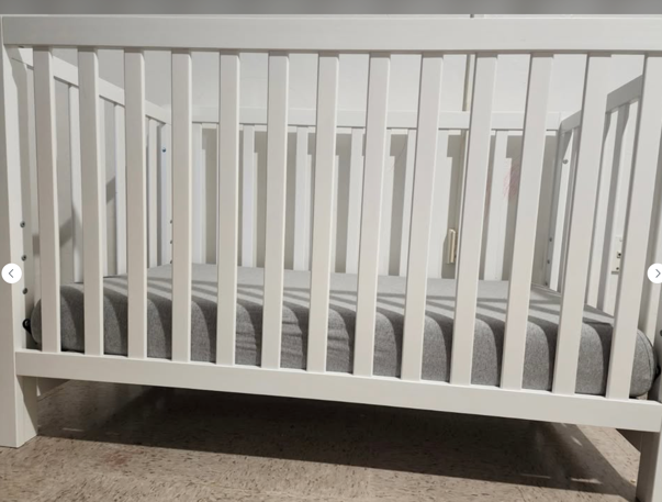 가구, 실내, 유아용 침대, 요람이(가) 표시된 사진  자동 생성된 설명