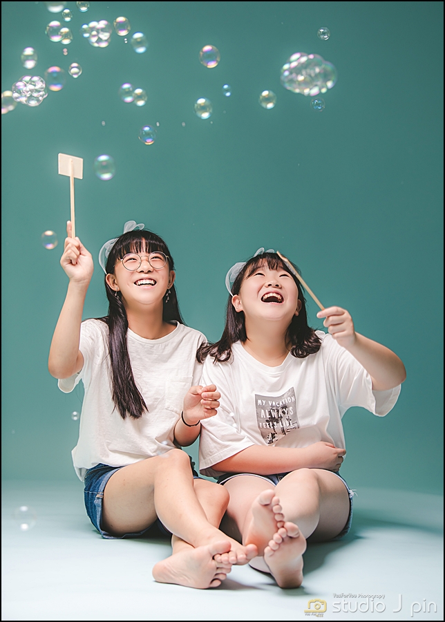 우정사진 : 제이핀스튜디오갤러리