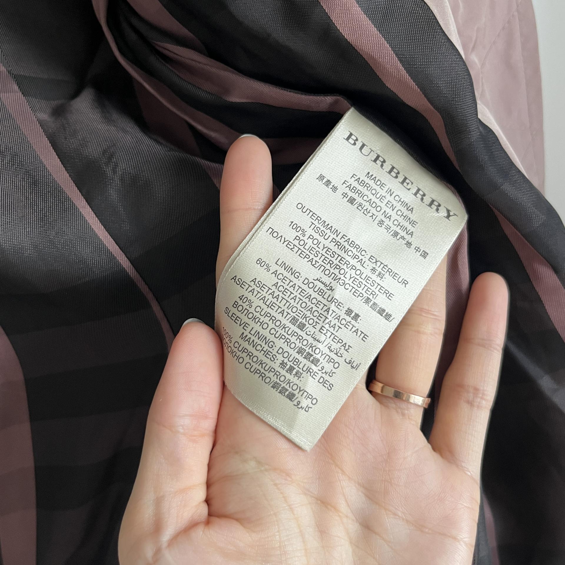 [ WOMAN ] BURBERRY London Shirred Jacket