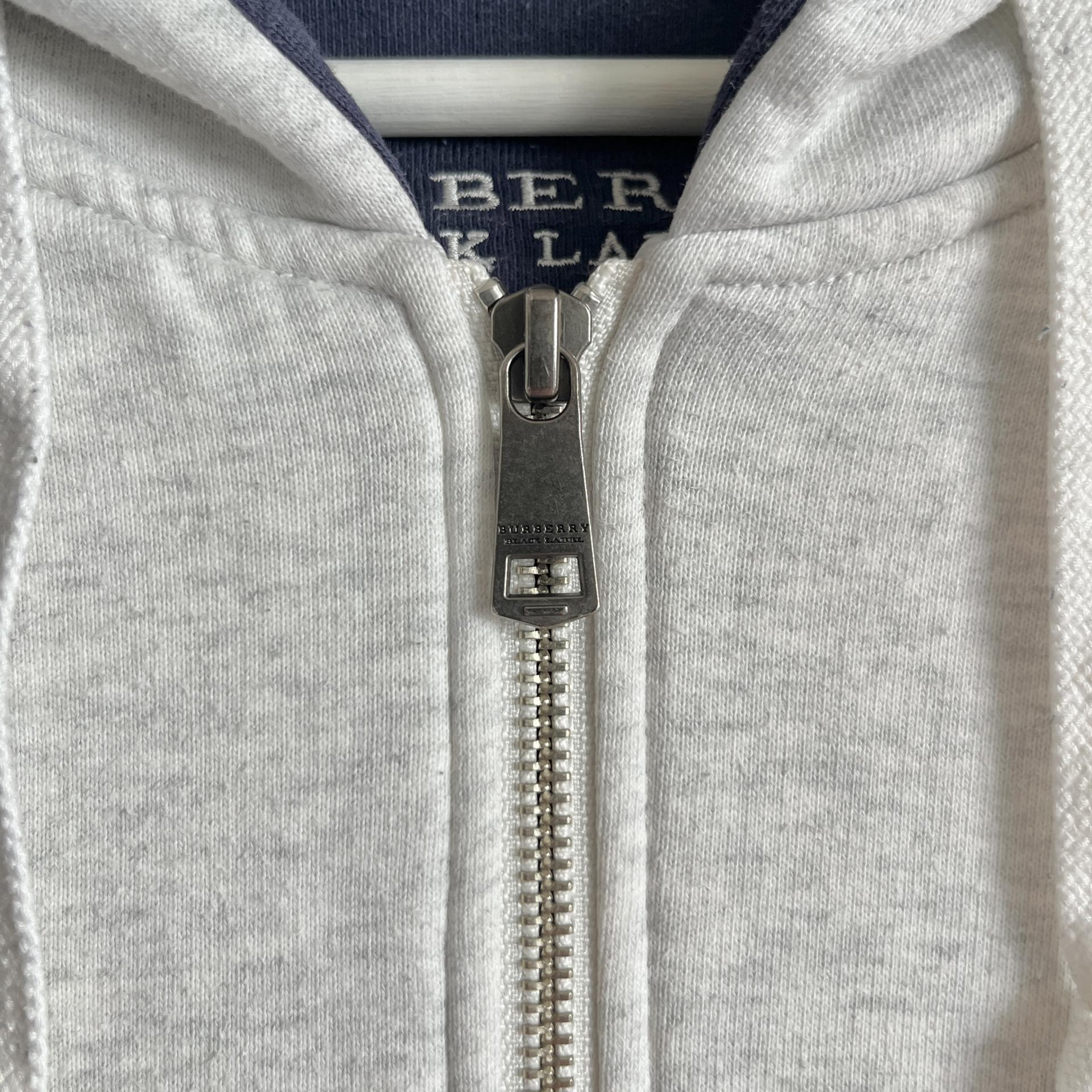 [ WOMAN ] Burberry Black Label Hoodie Zip-Up