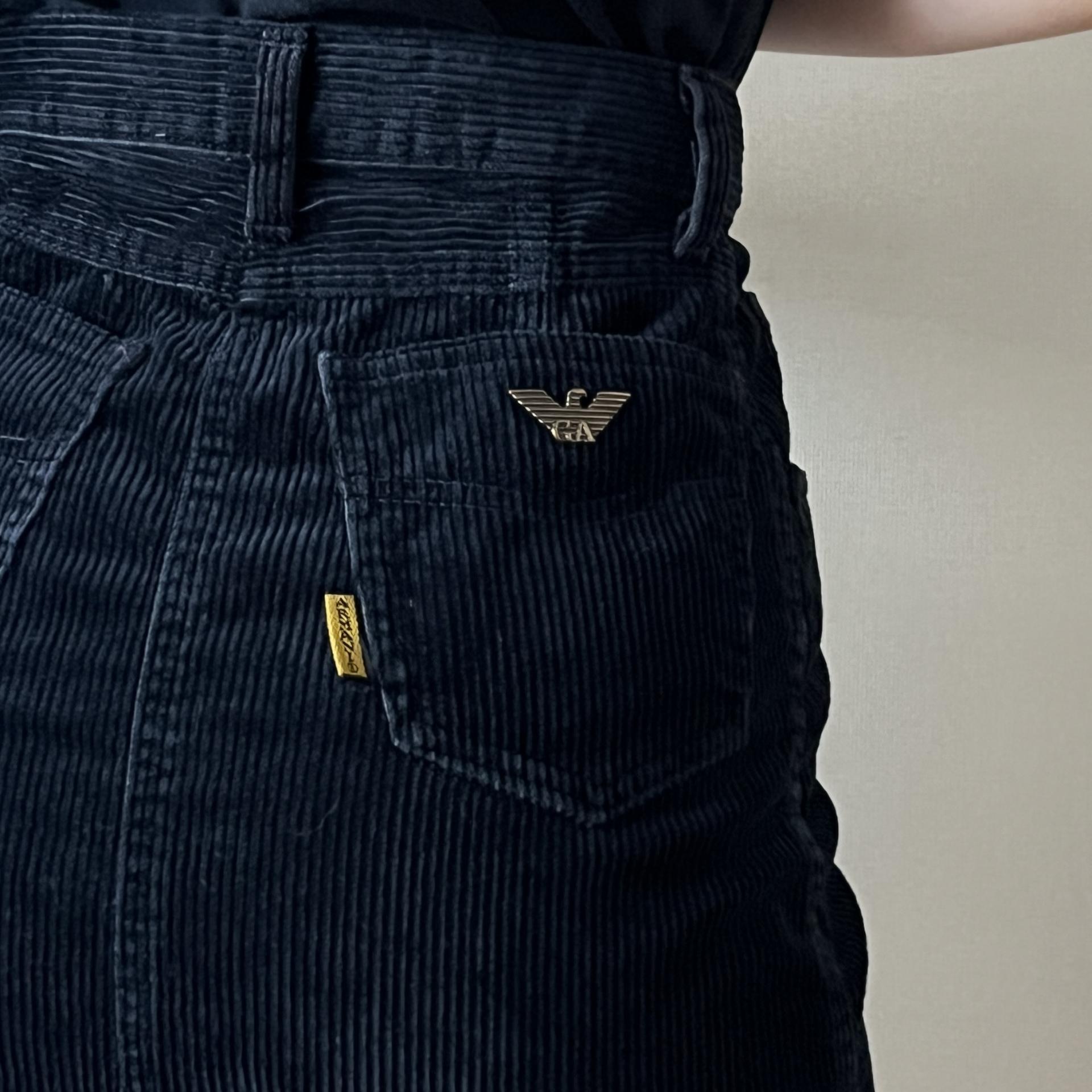 [ WOMAN ] Emporio Armani Metal Emblem Corduroy Mini Skirt