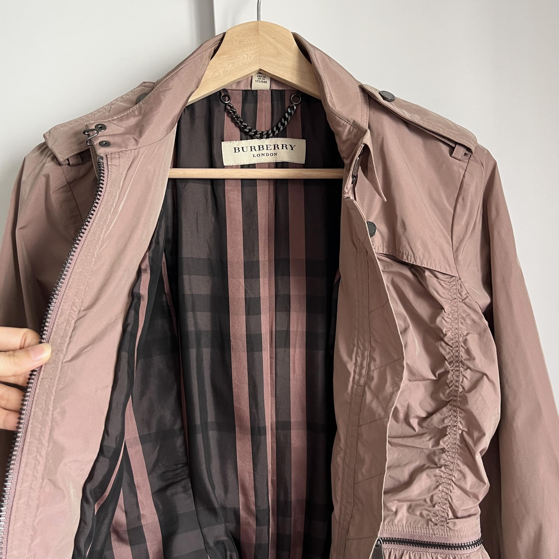 [ WOMAN ] BURBERRY London Shirred Jacket