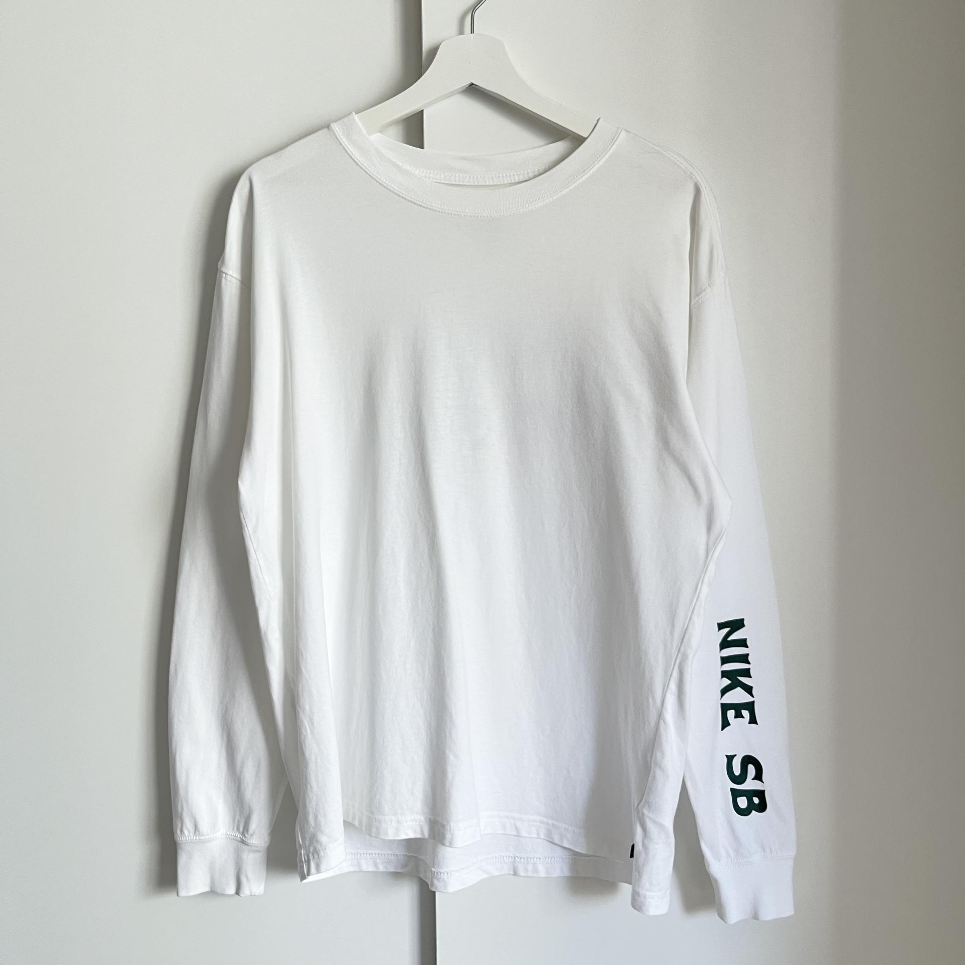 [ WOMAN ] NIKE SB Long-Sleeve