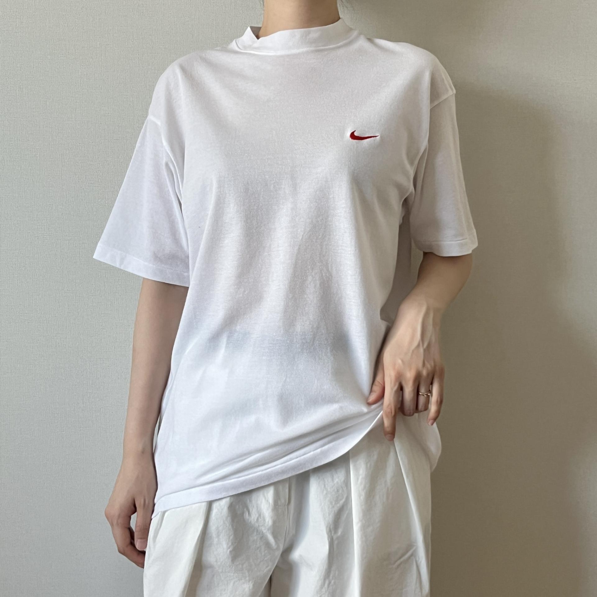 [ WOMAN ] NIKE Mini Swoosh T-Shirt