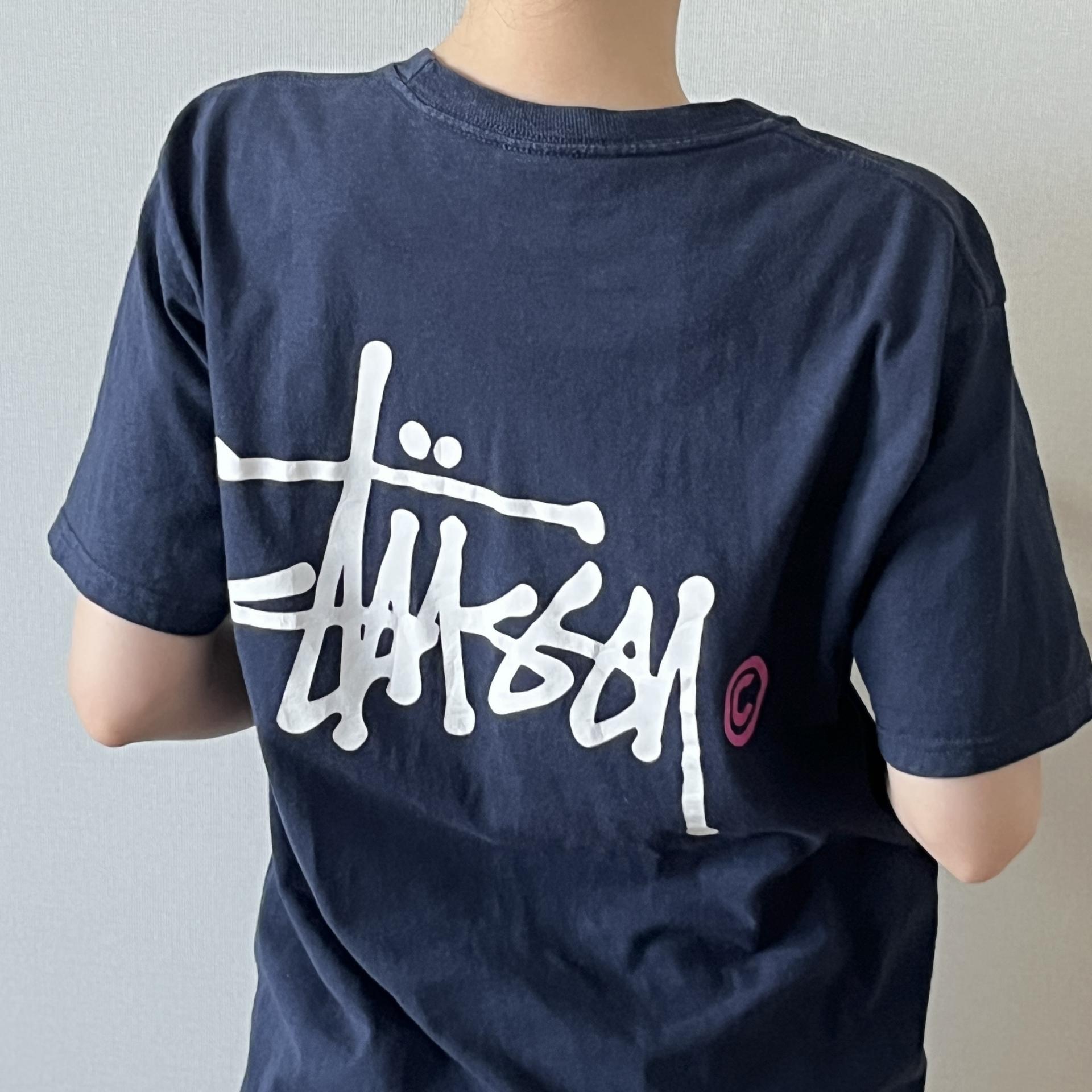 [ WOMAN ] STUSSY Basic Graffiti Logo T-Shirt