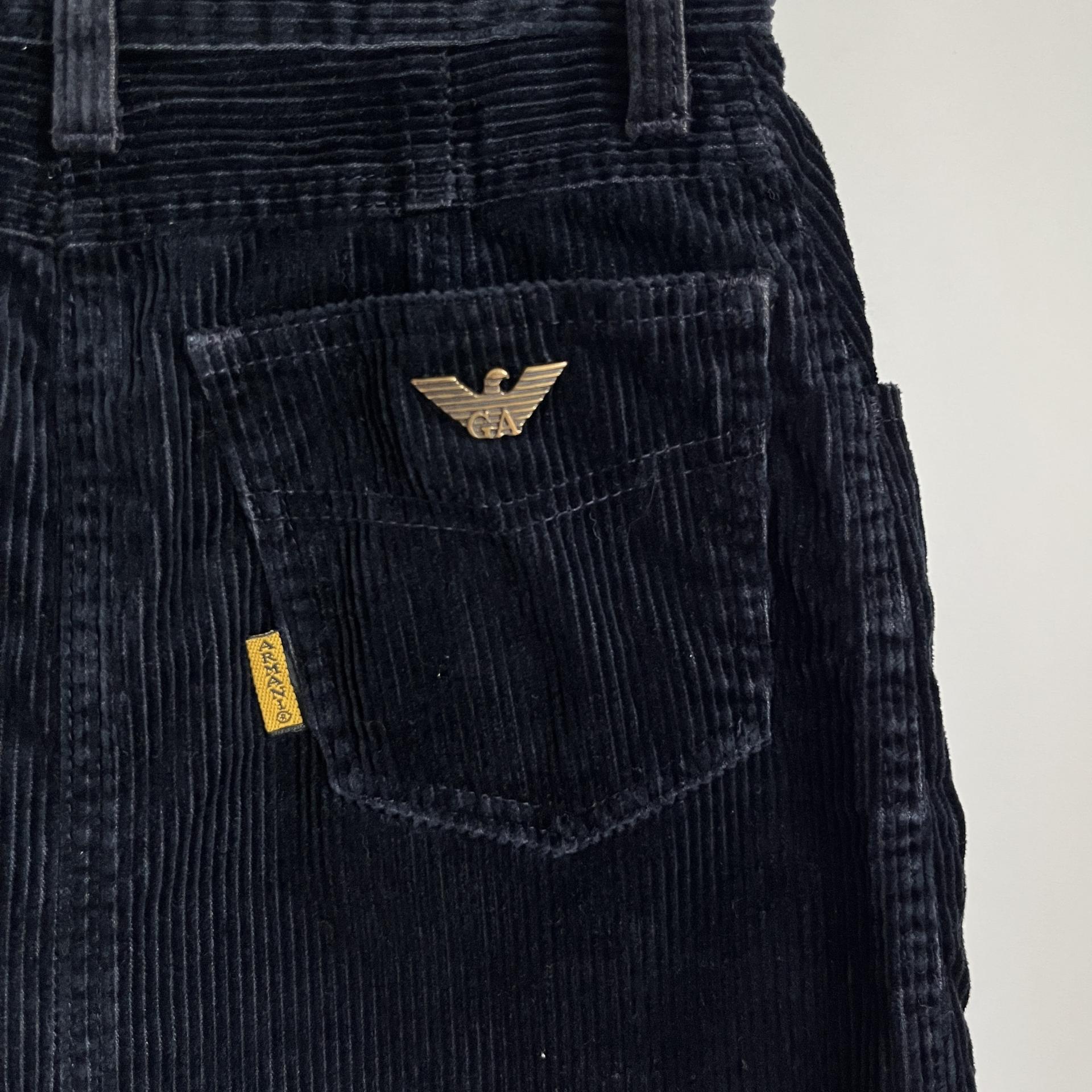 [ WOMAN ] Emporio Armani Metal Emblem Corduroy Mini Skirt