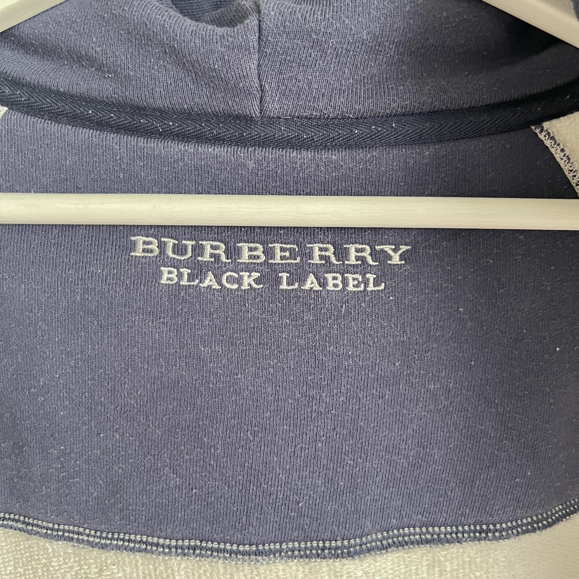 [ WOMAN ] Burberry Black Label Hoodie Zip-Up