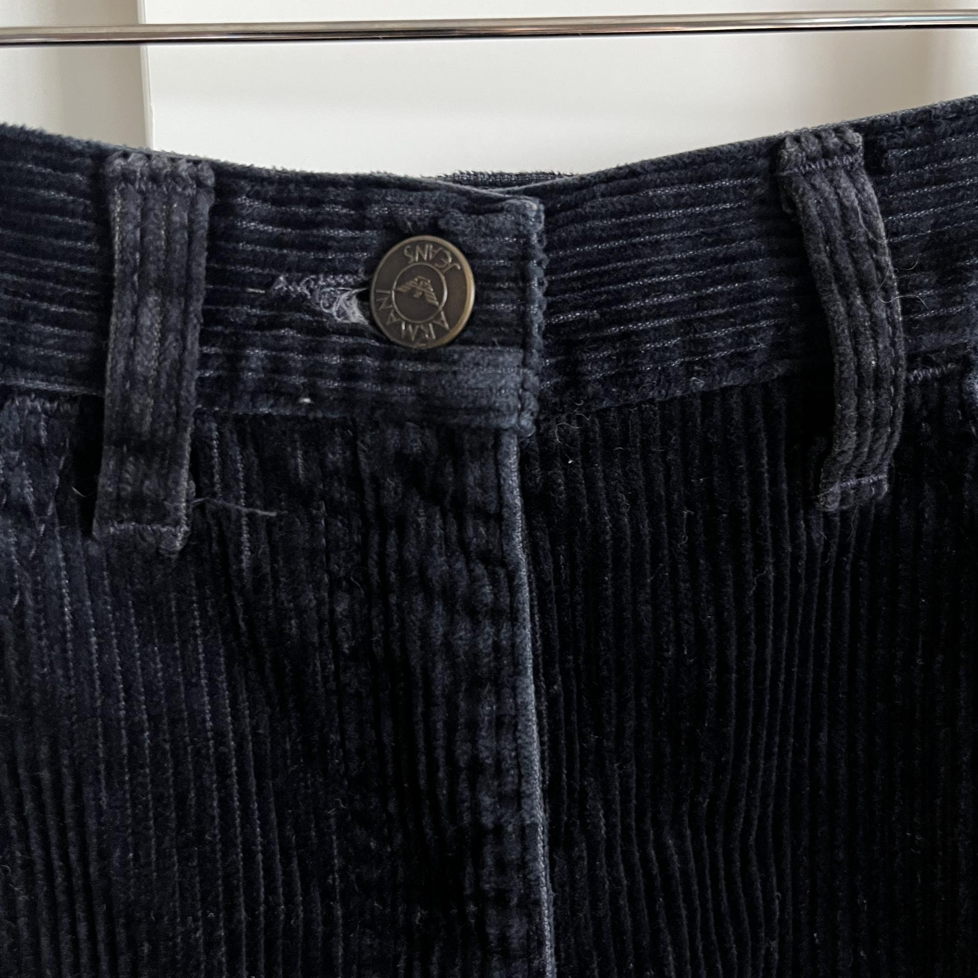 [ WOMAN ] Emporio Armani Metal Emblem Corduroy Mini Skirt