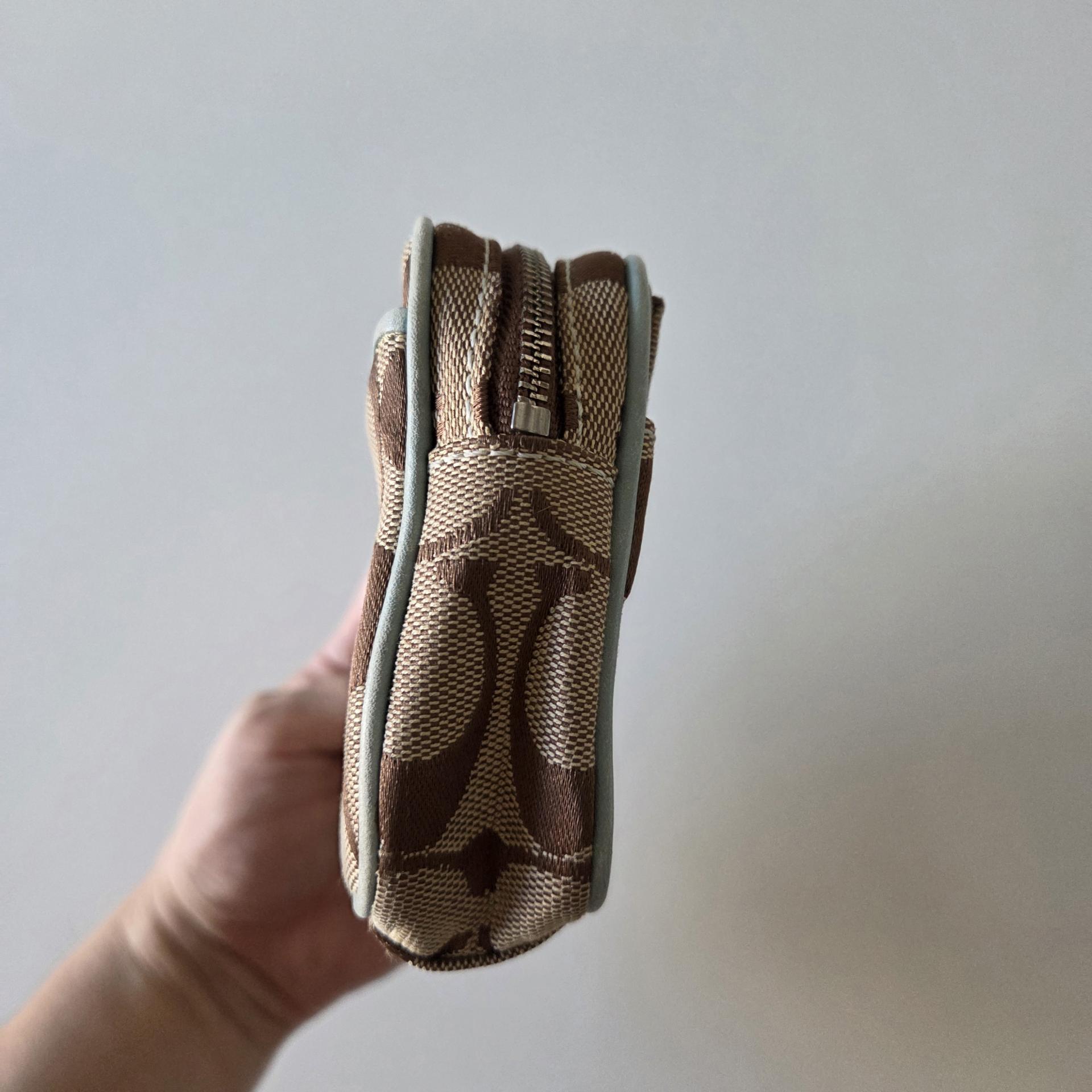 [ ACC ] COACH Jacquard Pouch
