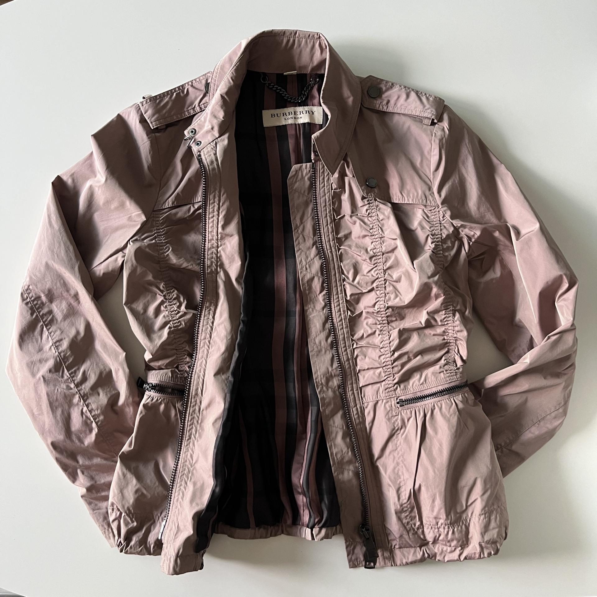 [ WOMAN ] BURBERRY London Shirred Jacket
