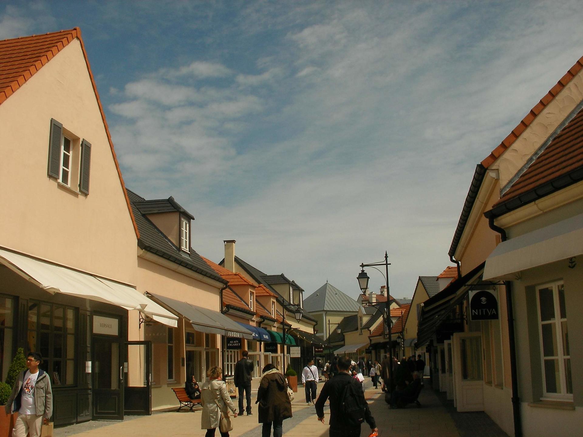 파리 라발레 빌리지 (La vallee village) 아울렛까지 Yestaxi 파리 예스택시 아울렛 픽업 샌딩! 호텔에서 아울렛, 라발레 아울렛 : 월드투어가이드 파리 라발레 빌리지 (La Vallee Village) 아울렛까지 Yestaxi 파리 예스택시 아울렛 픽업 샌딩! 호텔에서 아울렛, 라발레 아울렛 : 월드투어가이드