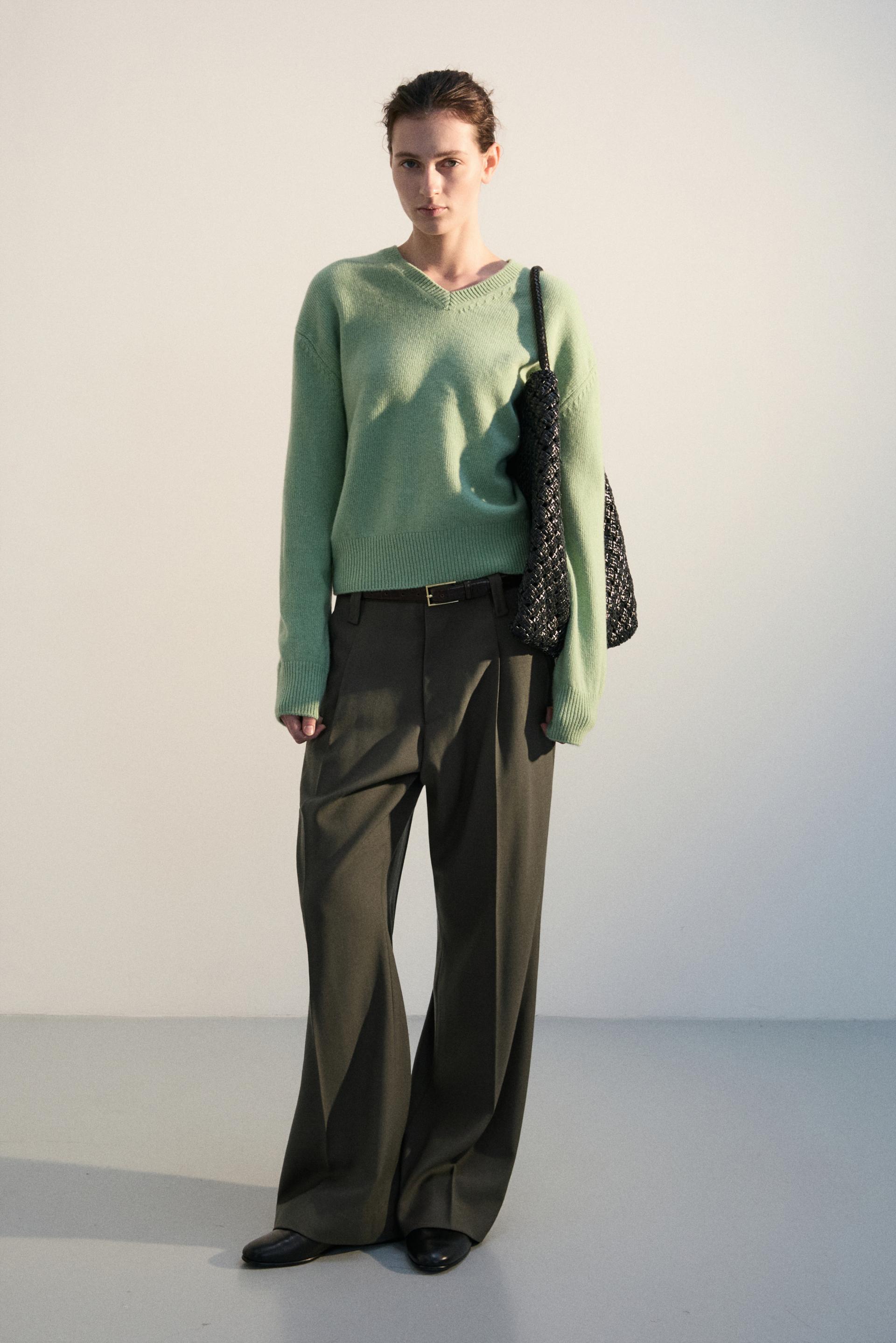 PARMA WOOL TL CLASSIC V-NECK SWEATER PEPPERMINT