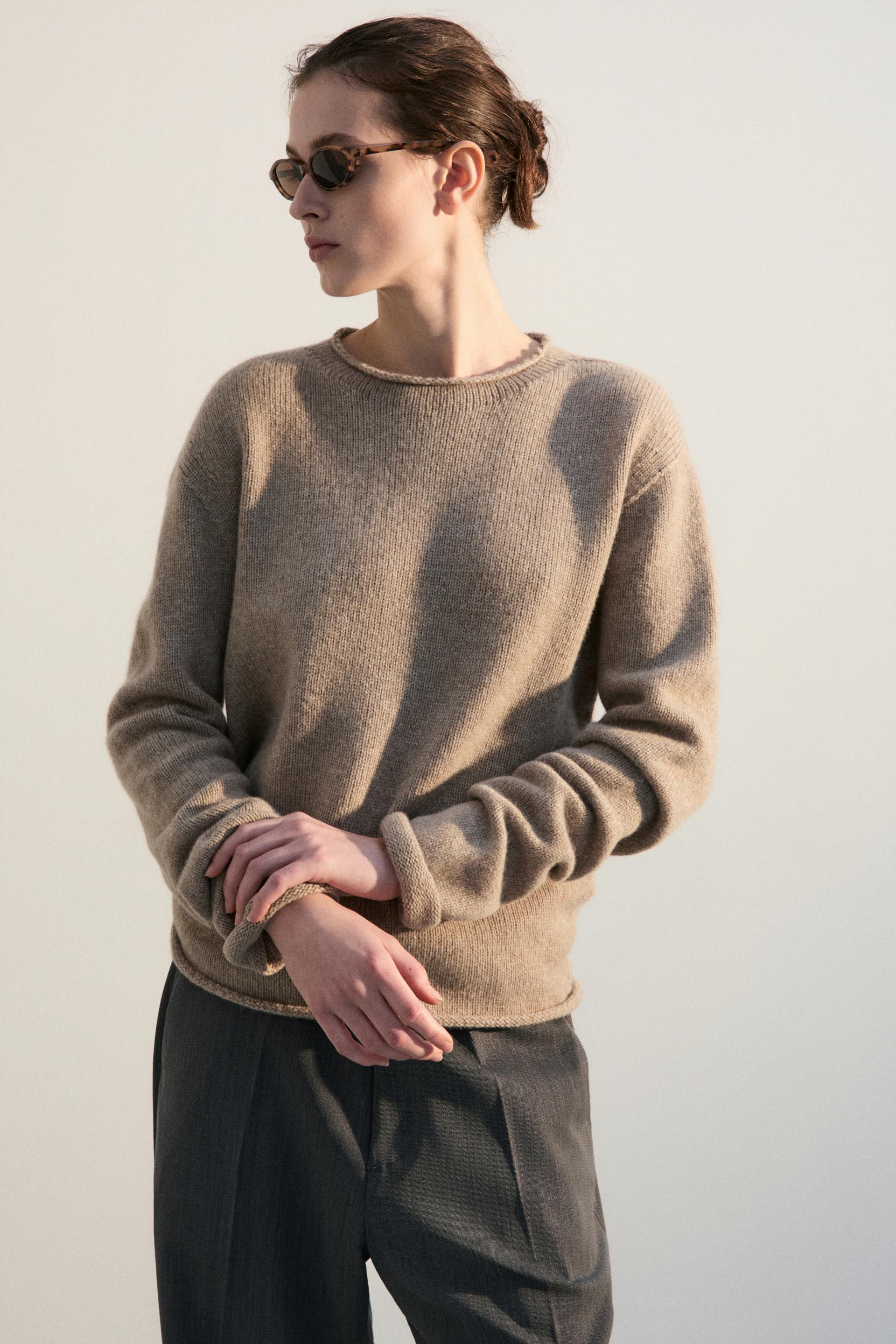 AGNES ROLLNECK KNIT SWEATER DUNE
