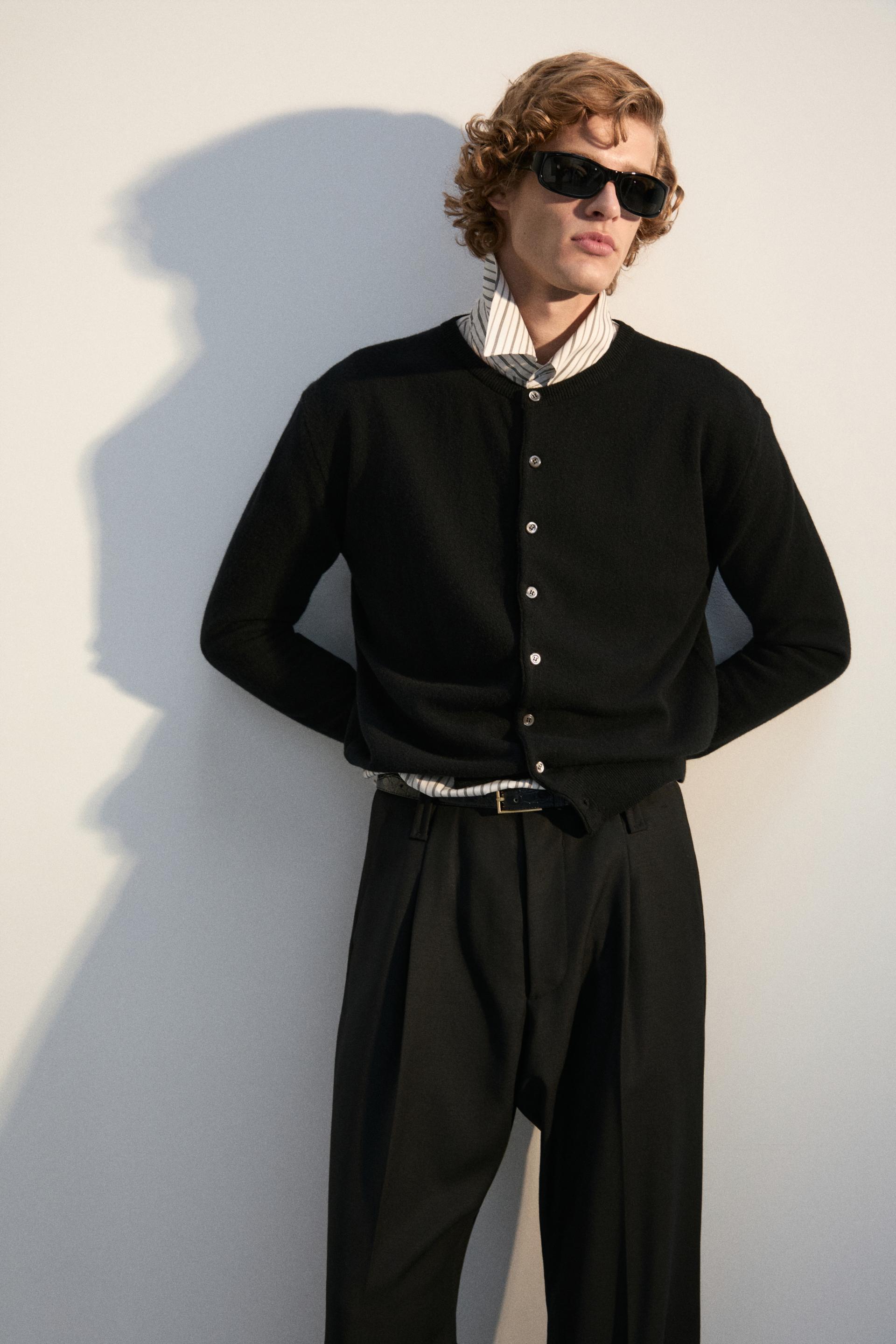 MERINO CLASSIC CARDIGAN BLACK