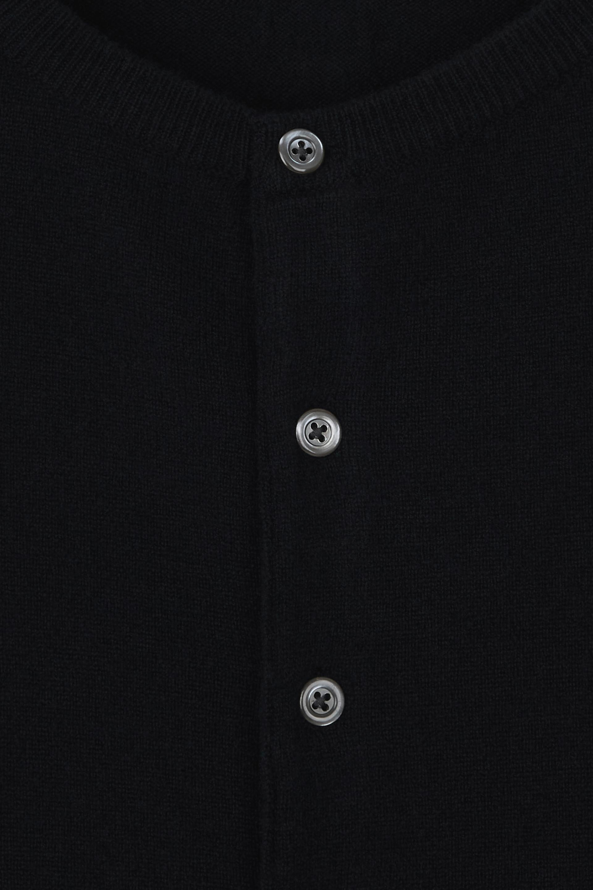 MERINO CLASSIC CARDIGAN BLACK