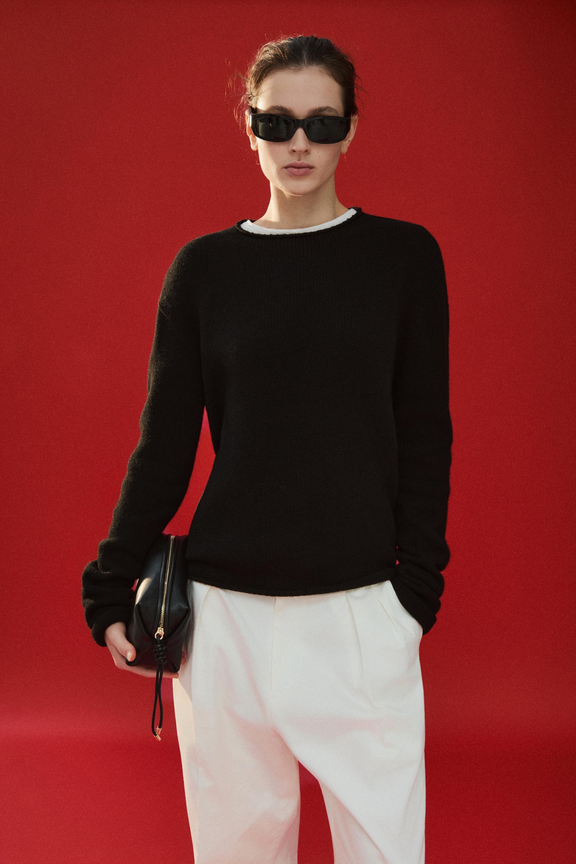AGNES ROLLNECK KNIT SWEATER BLACK