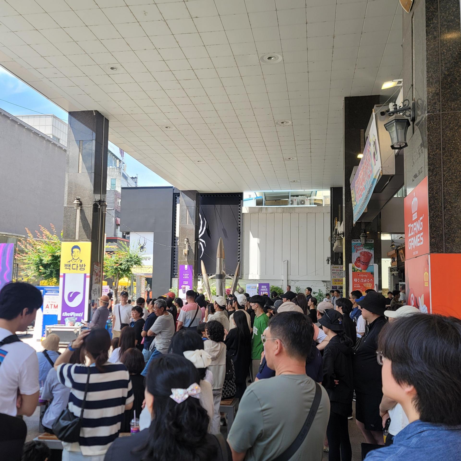 569e05c5b1dca.jpg