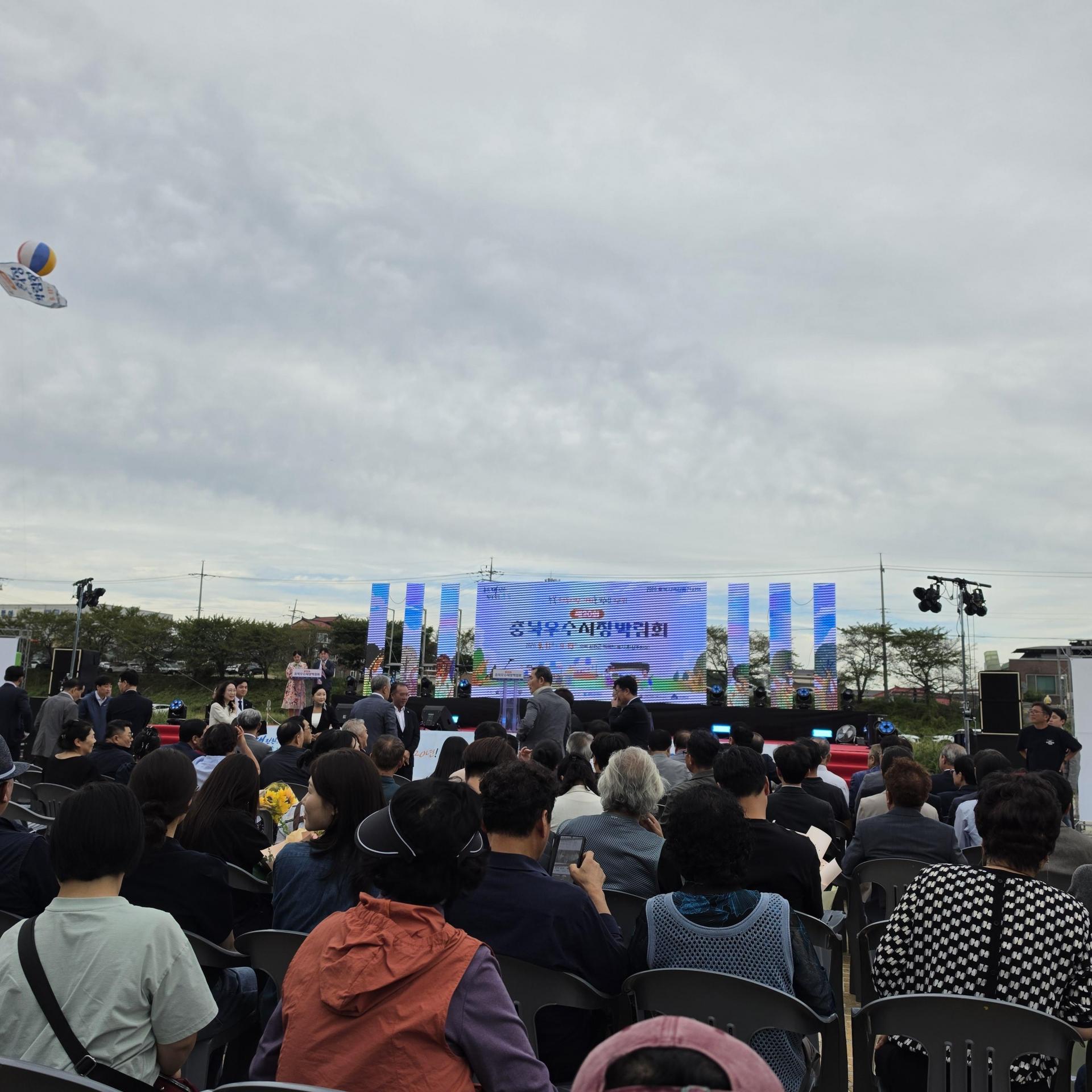 b84b8829004ea.jpg