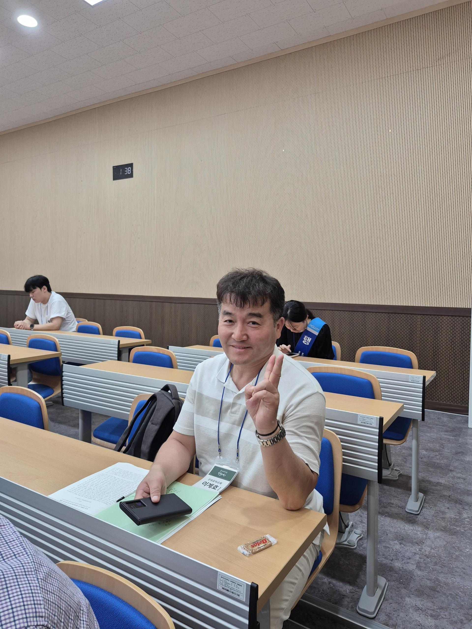 23a0a33ab361f.jpg