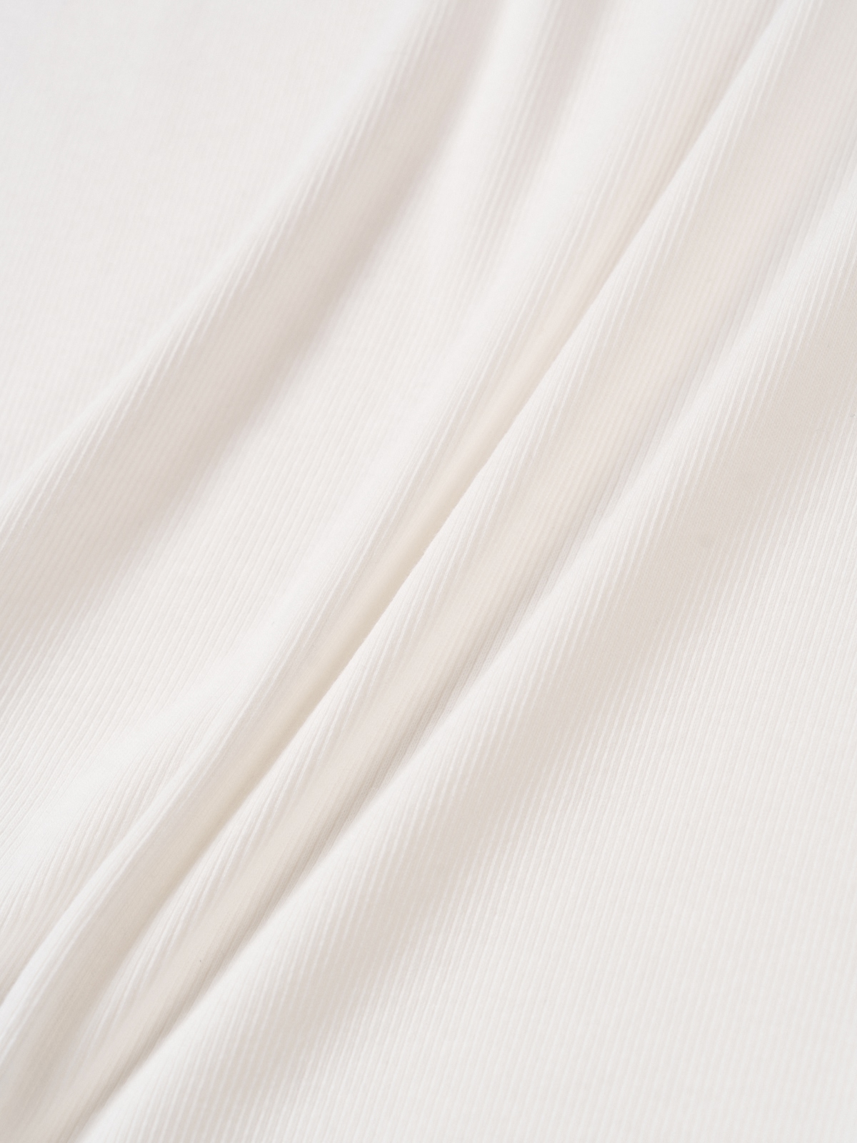 U-neck Sleeveless Top (White)