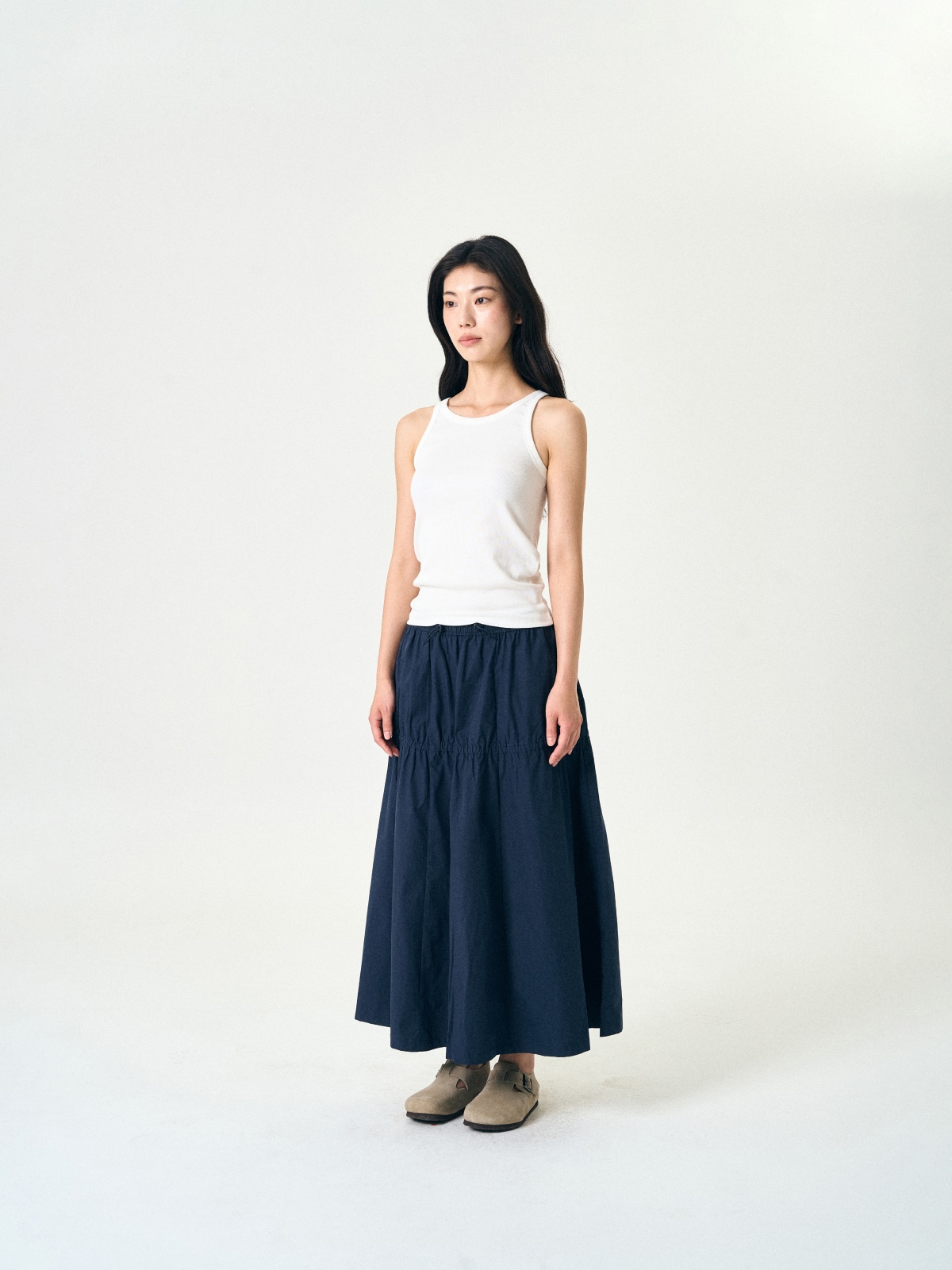 U-neck Sleeveless Top (White)