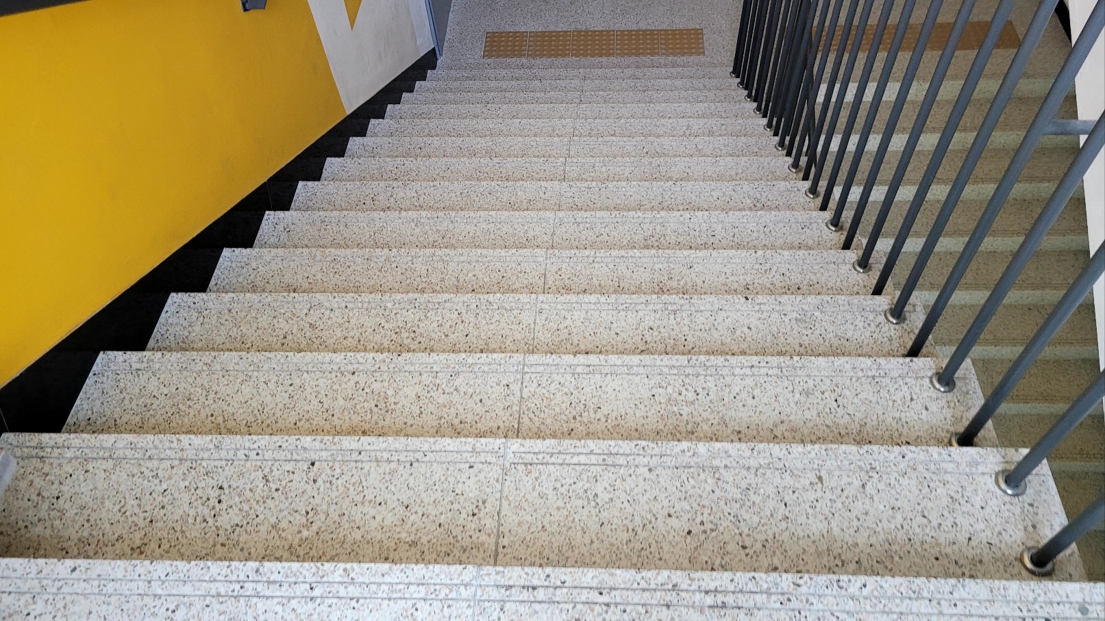 0aab1f64f2197.jpg