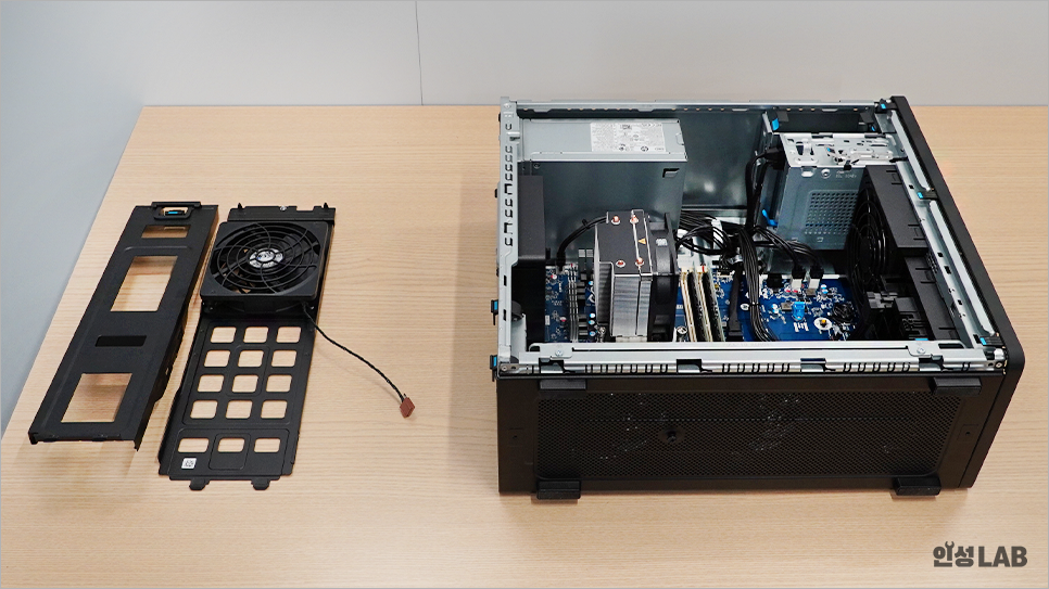 HP Z2 G1i 워크스테이션 팬 및 섀시 분리