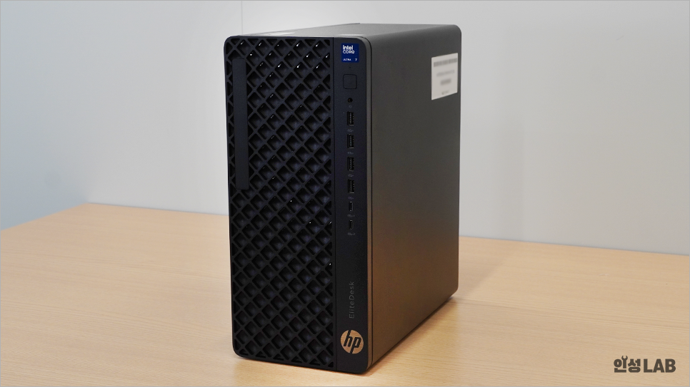 HP EliteDesk 8 G1i 데스크탑 컴퓨터 실제 모습