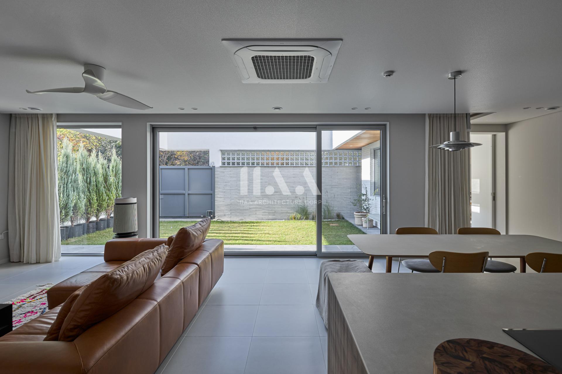4b3d3152068ea.jpg
