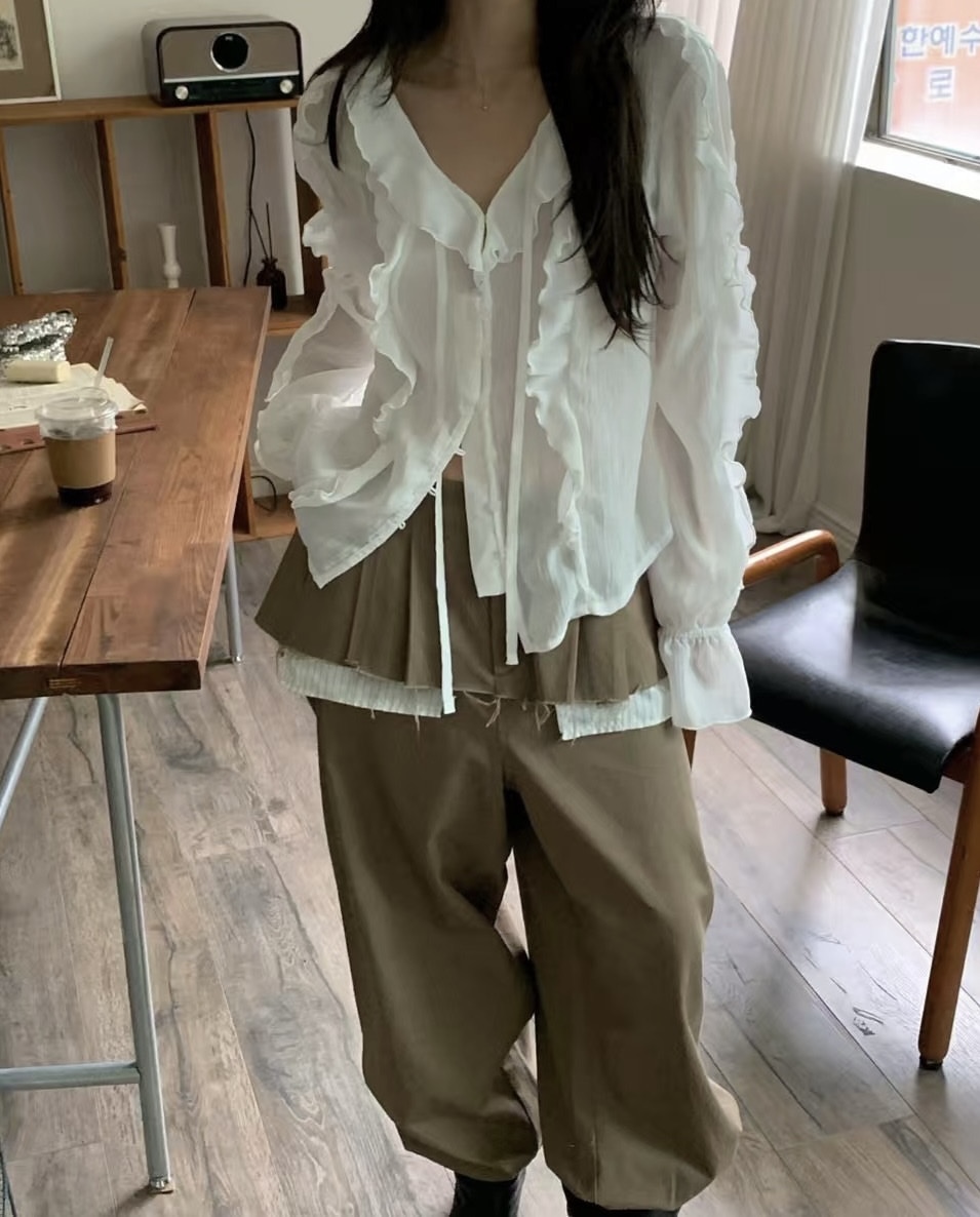 러프플릴블라우스