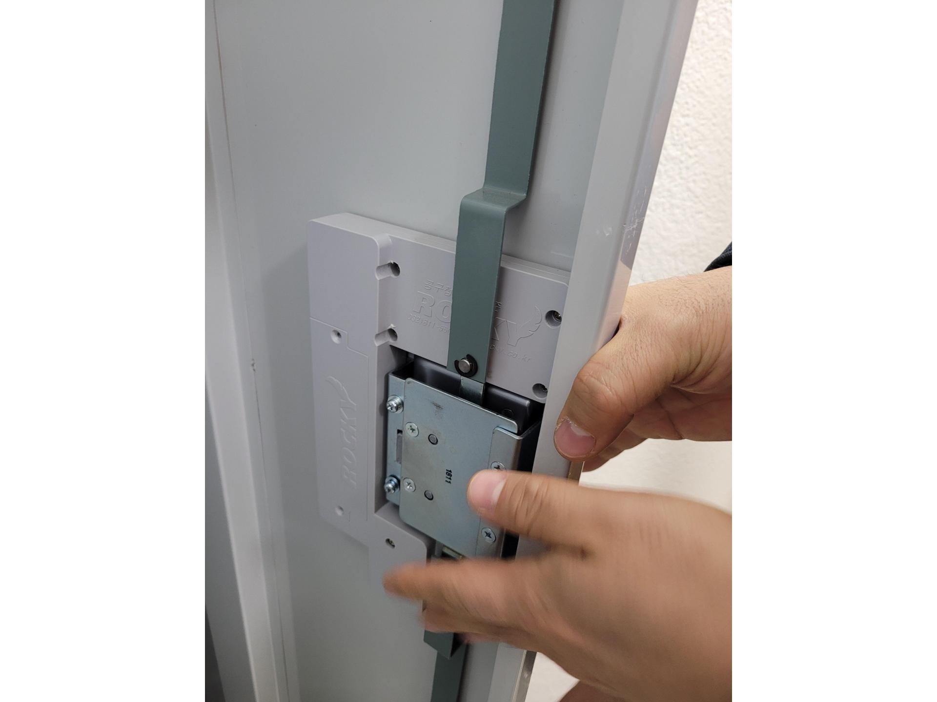 16a5f1951a04e.jpg