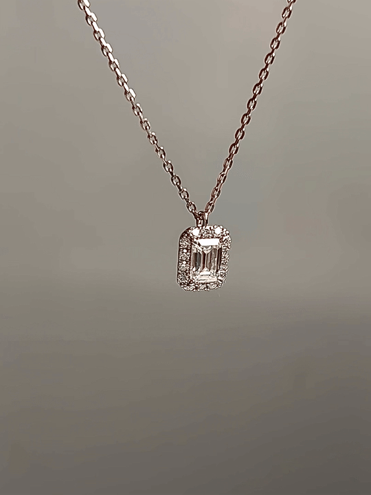 Lake Carat Necklace