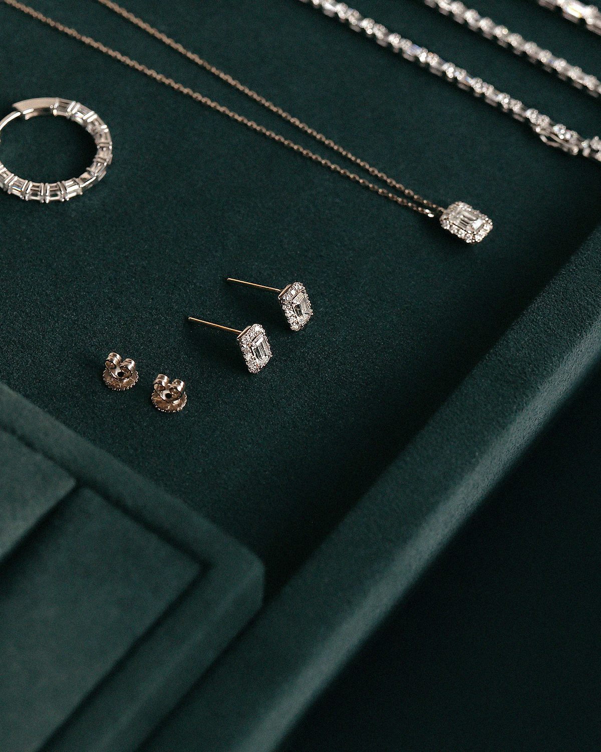 Lake Carat Necklace