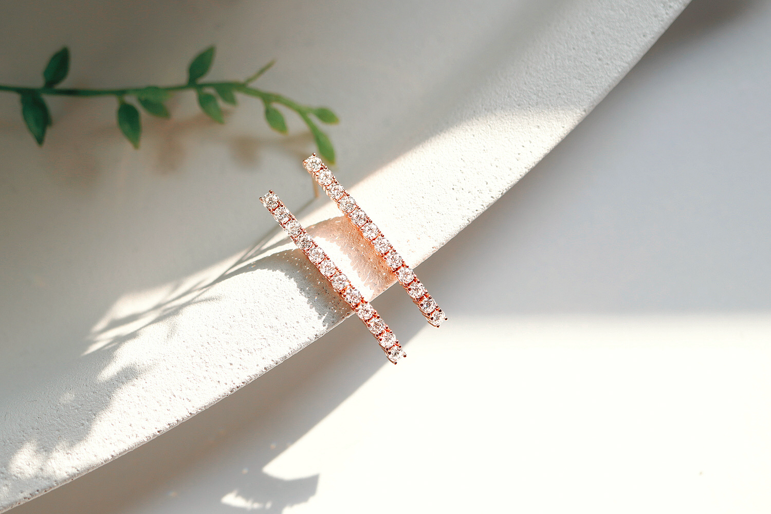 Bright Drop Earring (2.0mm)