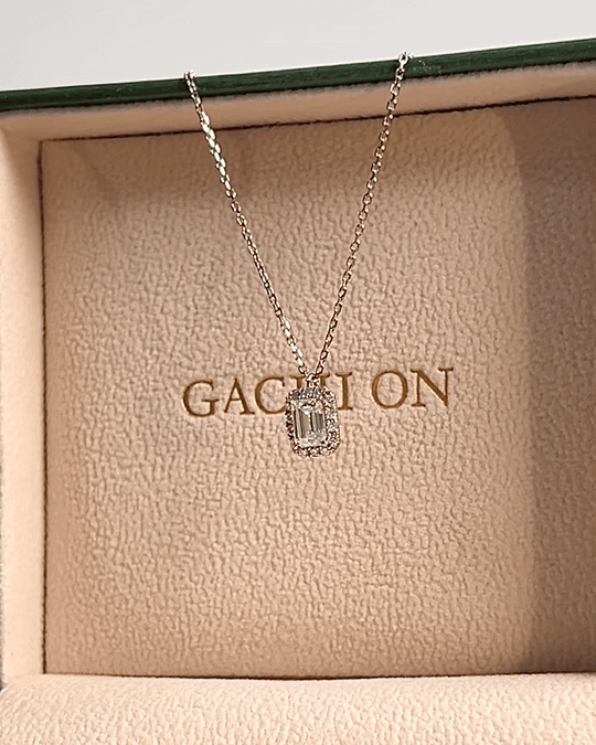 Lake Carat Necklace