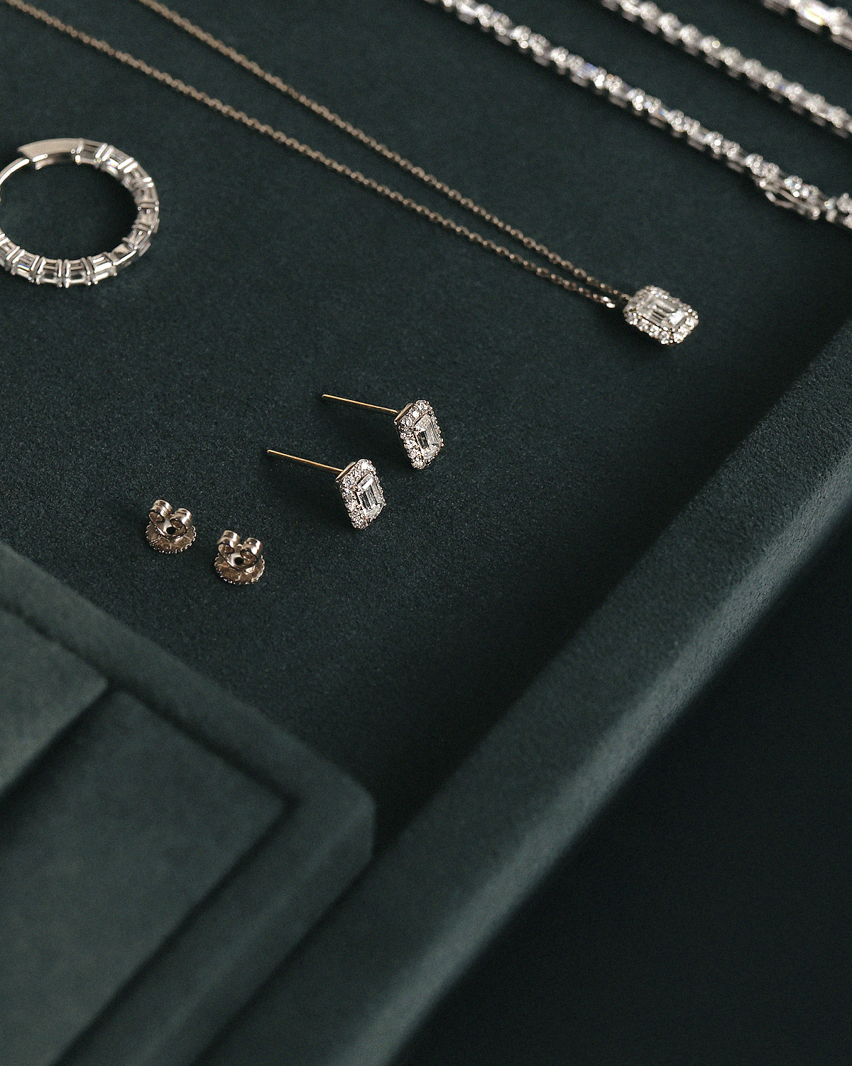 Lake Carat Necklace